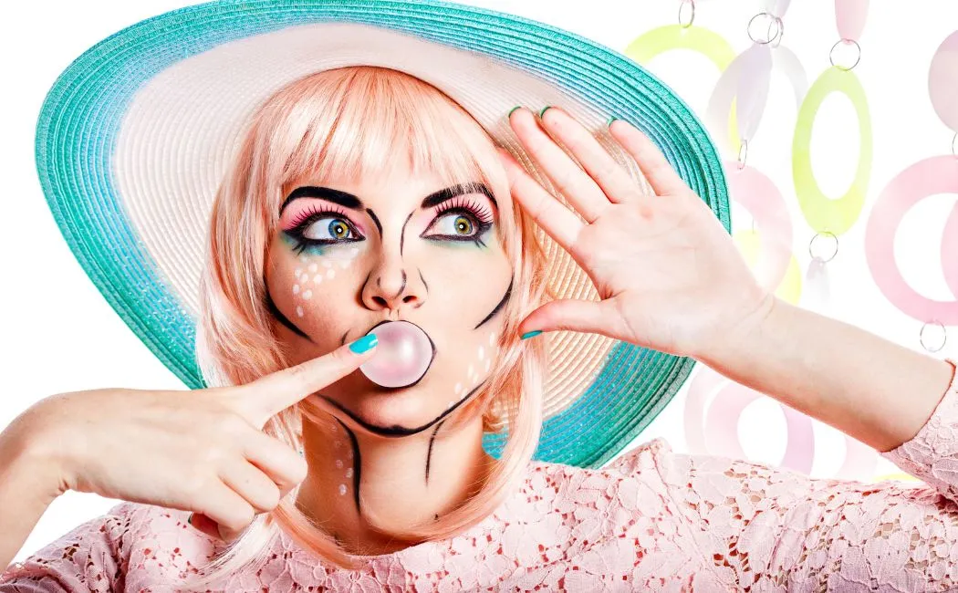 Dziedzictwo pop-artu w modzie i designie – Jak kultura lat 60. wpłynęła na współczesne trendy