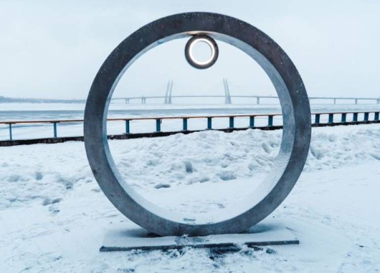 Świat nowoczesnych instalacji artystycznych – od interaktywnych do monumentalnych